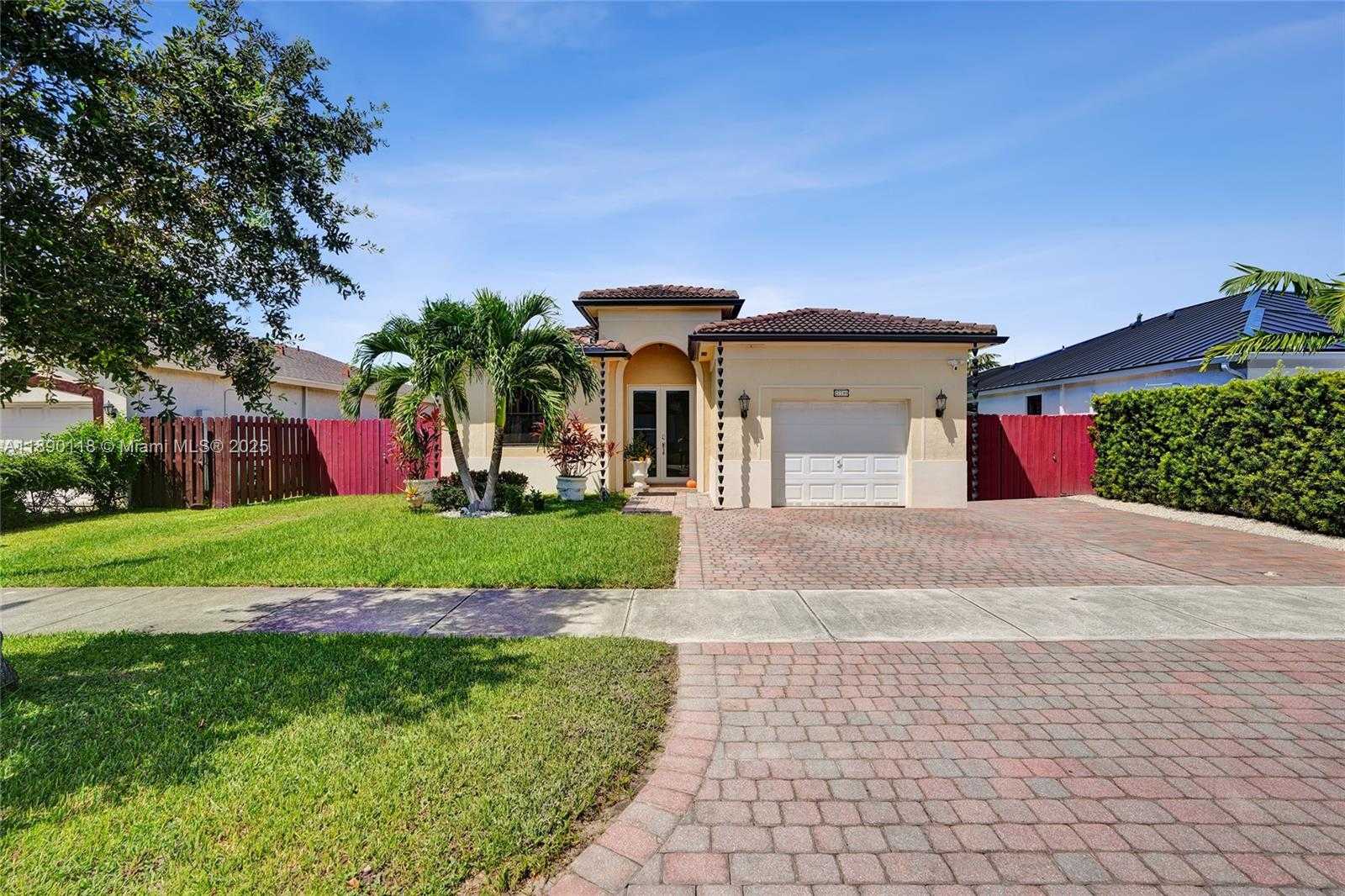 Small Image of 27700 SOUTH WEST 135TH AVE RD, Homestead Number 5