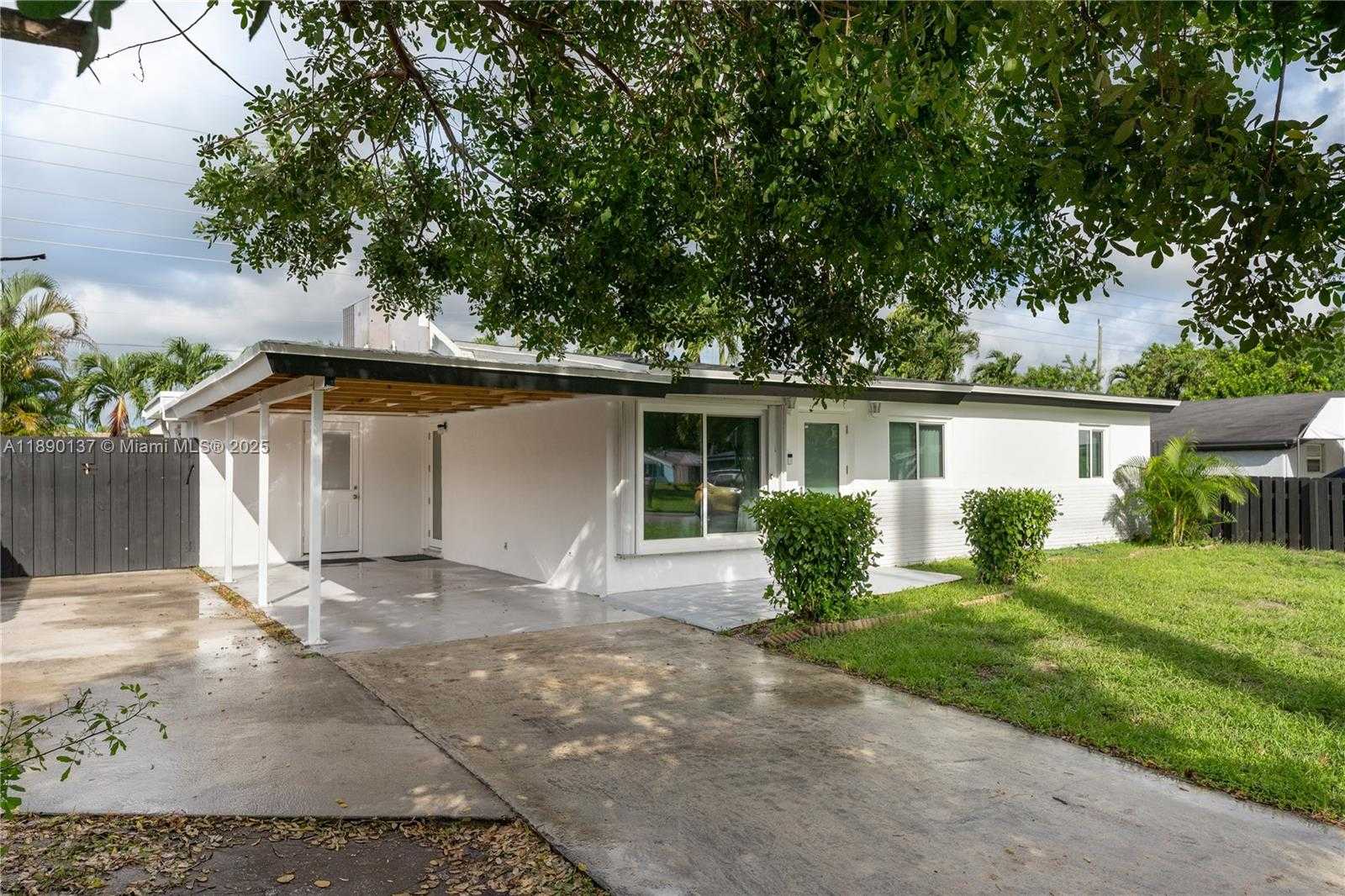 Small Image of 3036 NORTH 58TH AVE, Hollywood Number 16