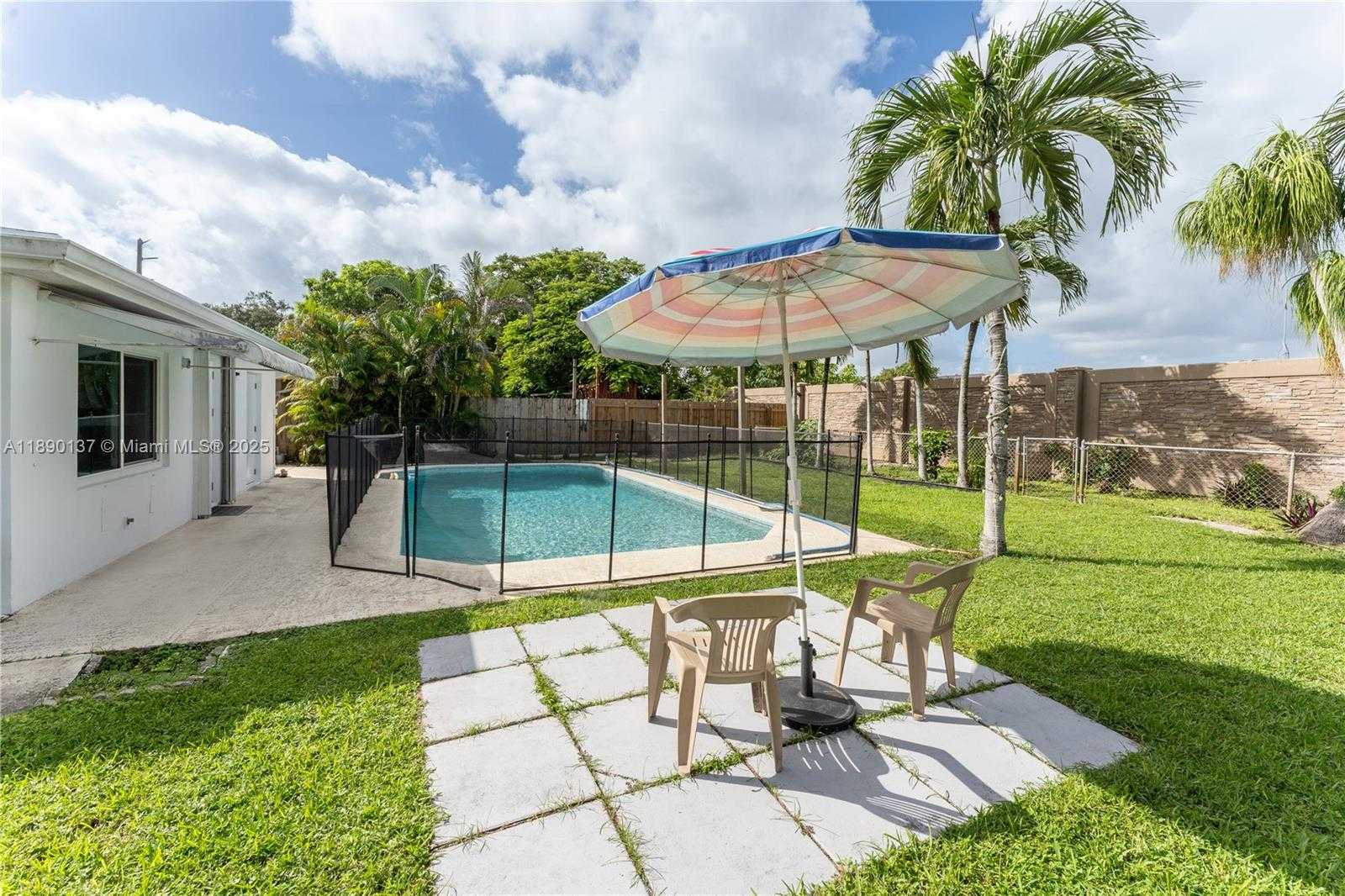 Small Image of 3036 NORTH 58TH AVE, Hollywood Number 18