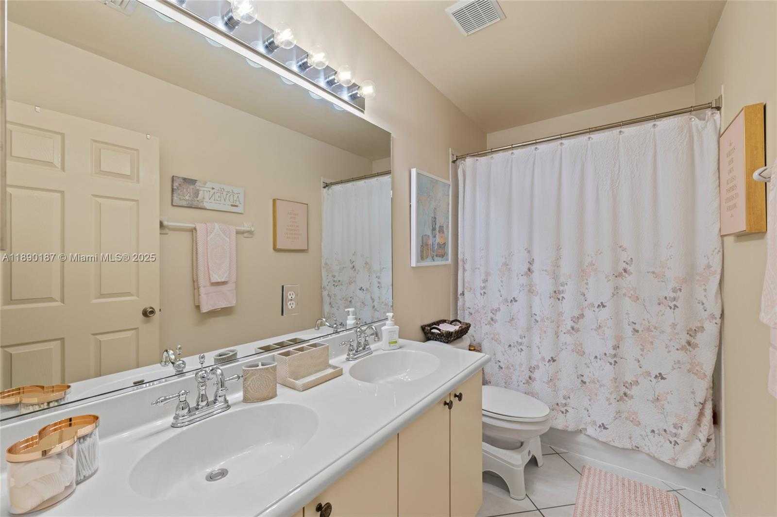 Small Image of 16230 SOUTH WEST 21ST ST, Miramar Number 31