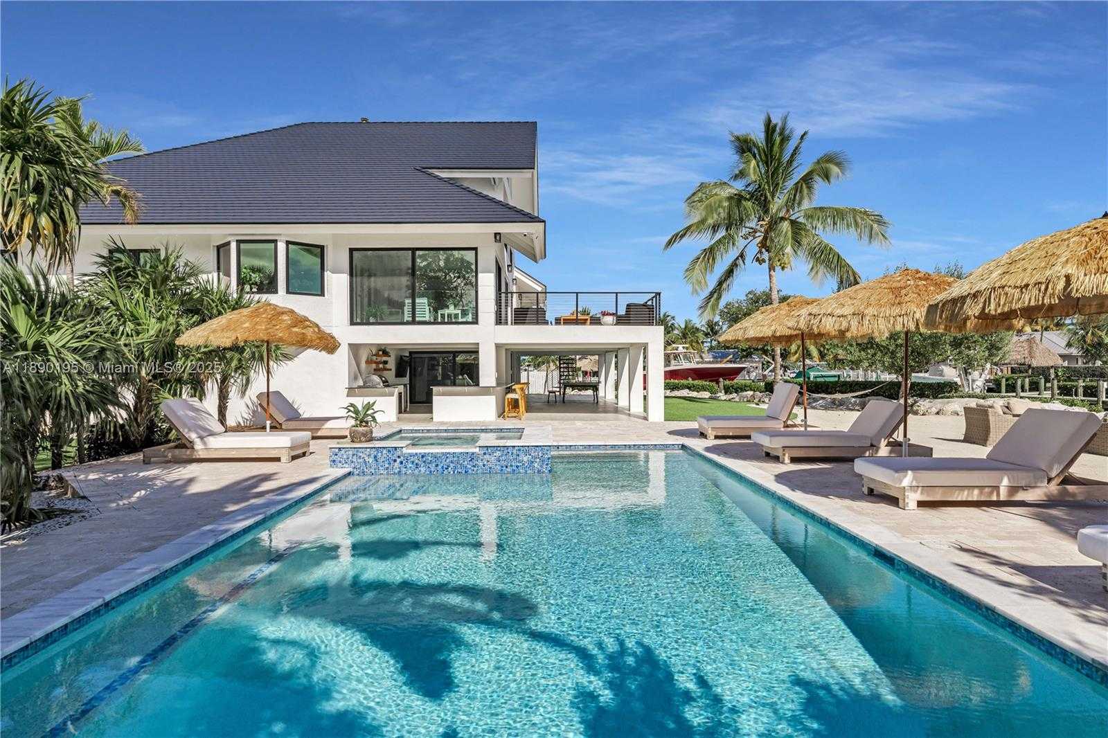 Small Image of 91 IROQUOIS DR, Islamorada Number 23