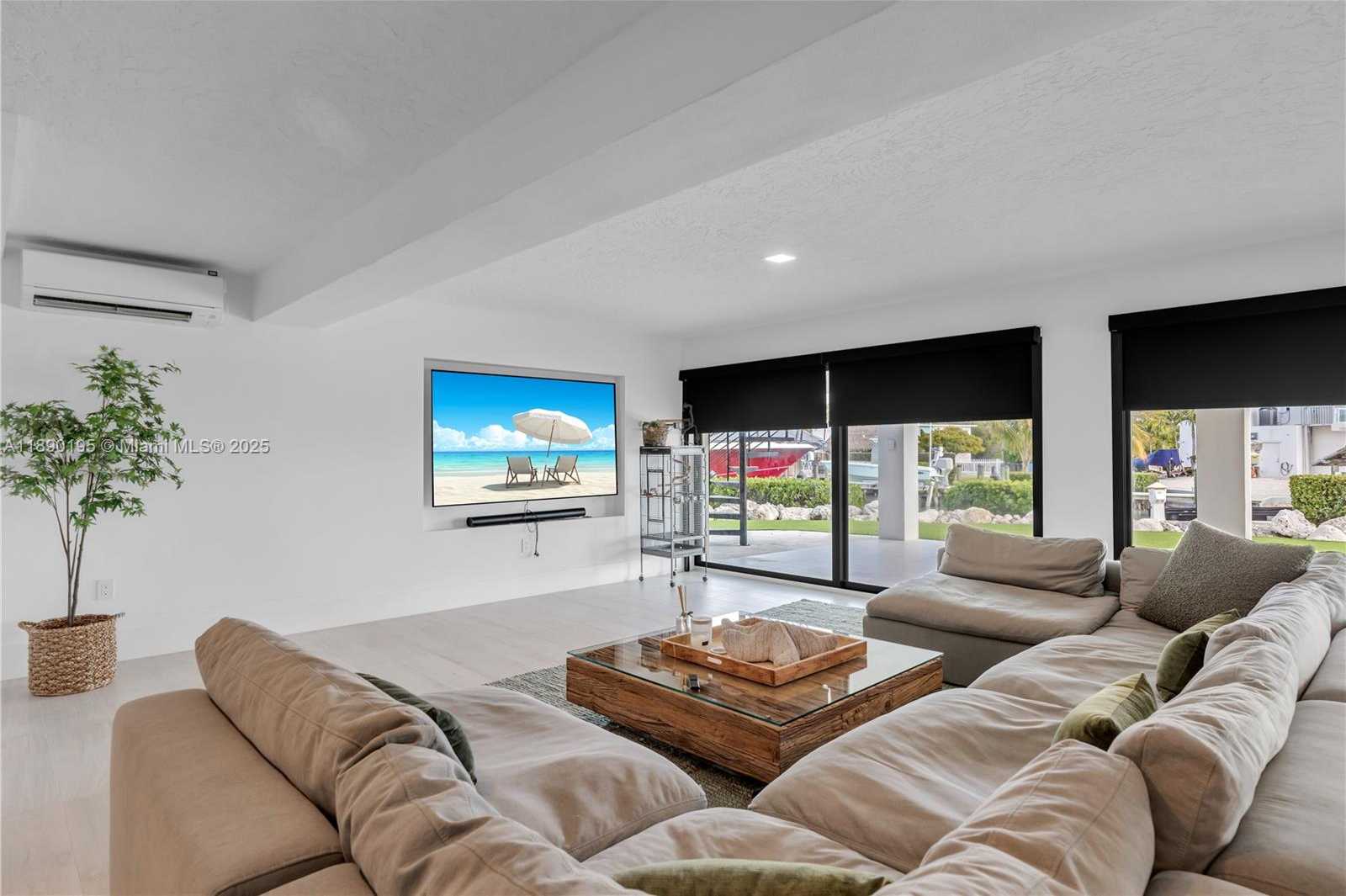 Small Image of 91 IROQUOIS DR, Islamorada Number 29