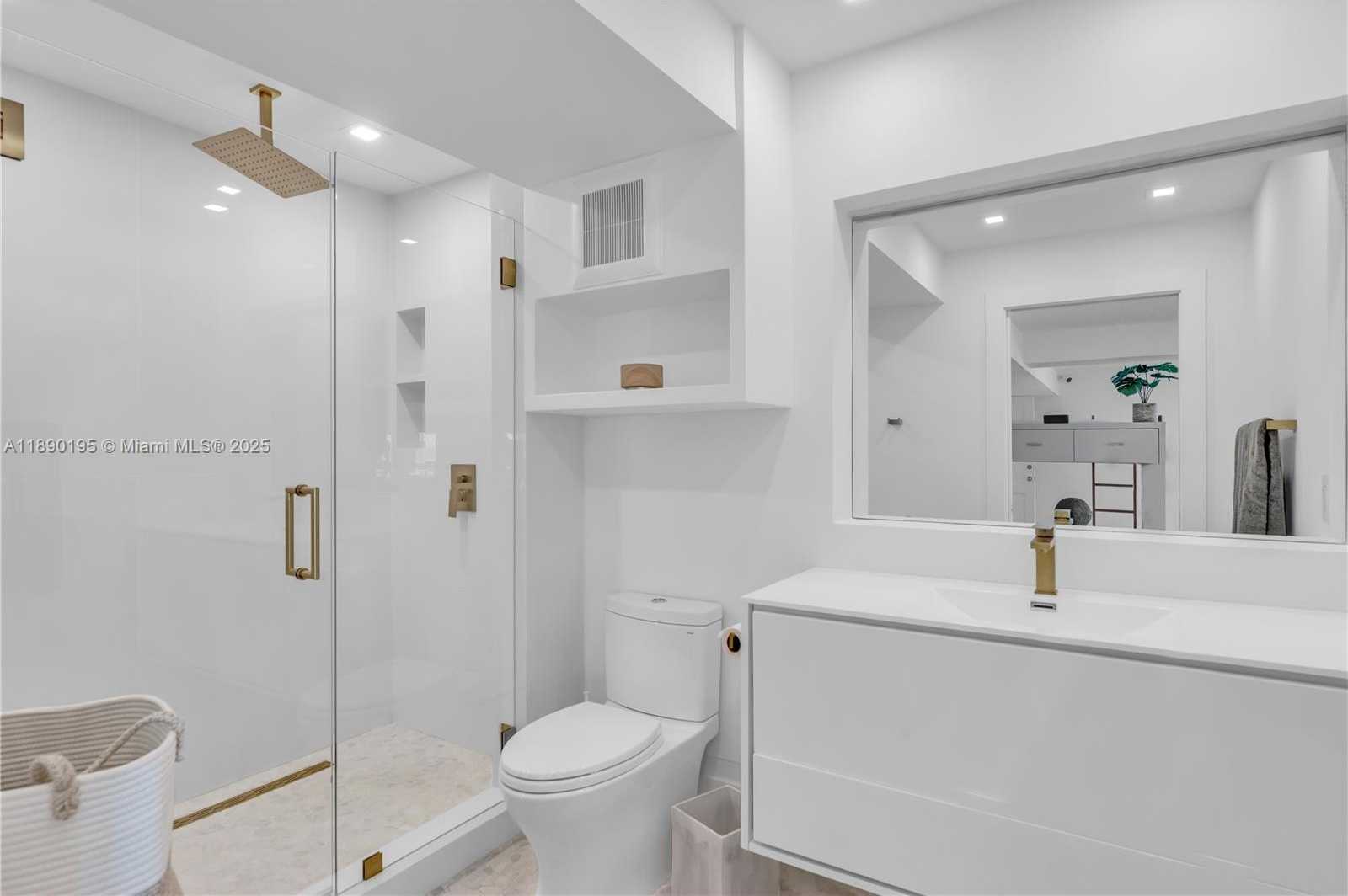 Small Image of 91 IROQUOIS DR, Islamorada Number 31