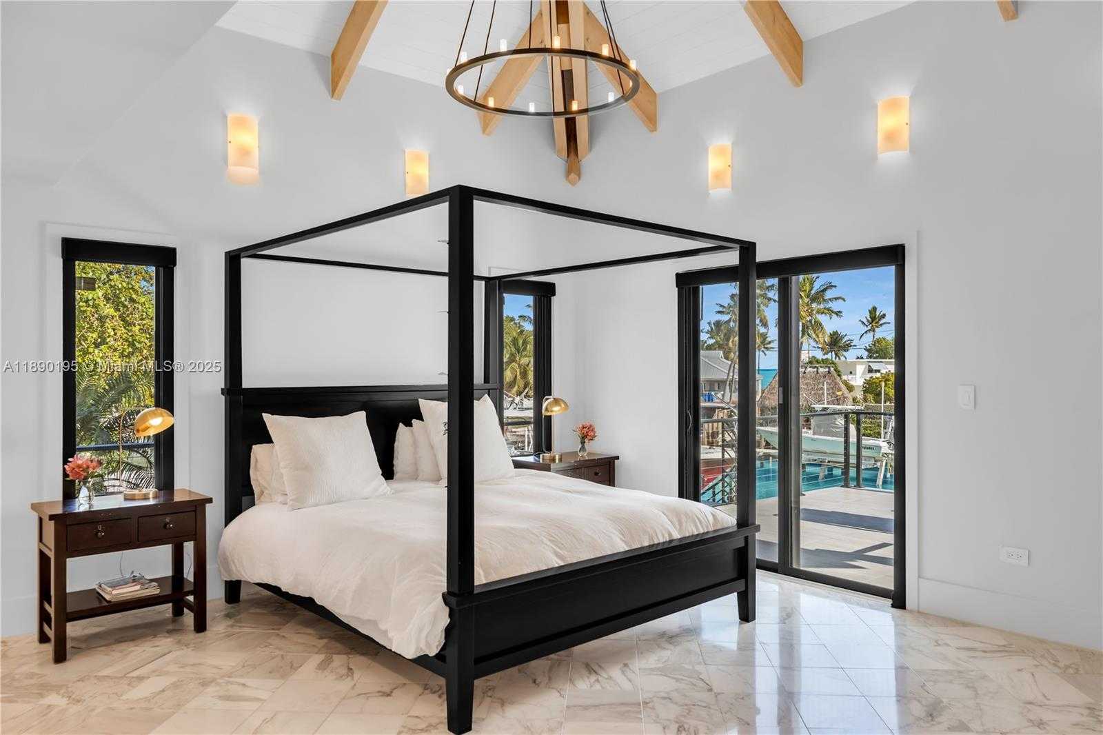 Small Image of 91 IROQUOIS DR, Islamorada Number 34