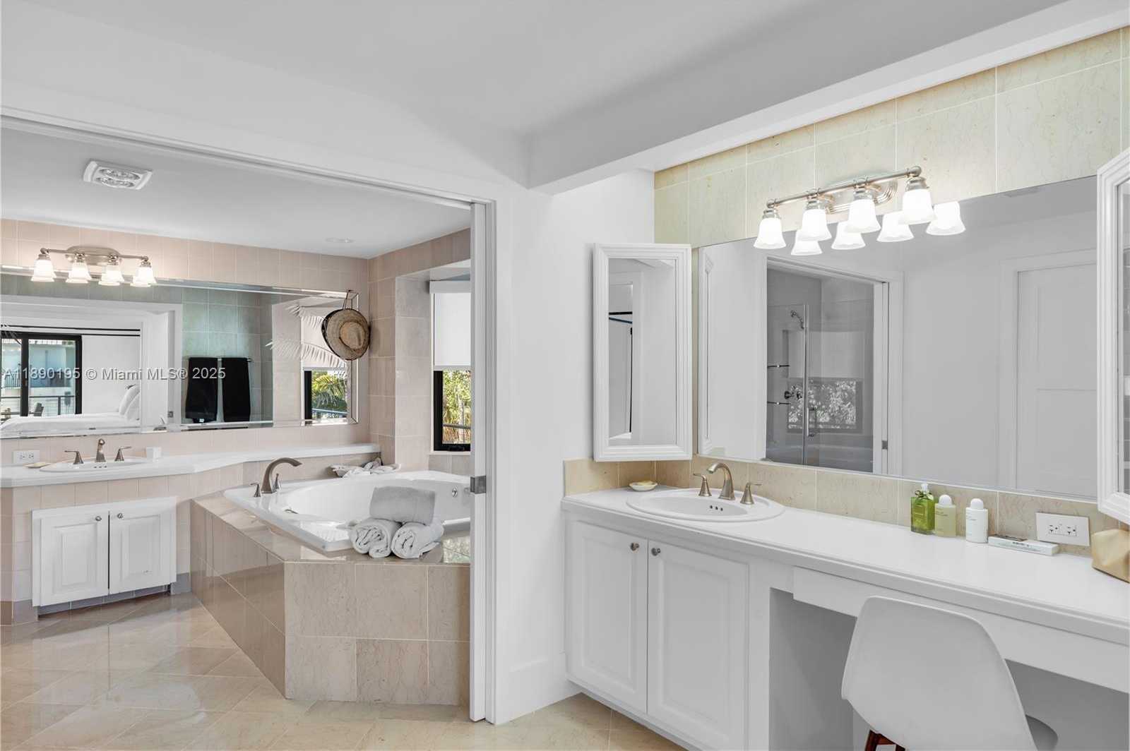Small Image of 91 IROQUOIS DR, Islamorada Number 36