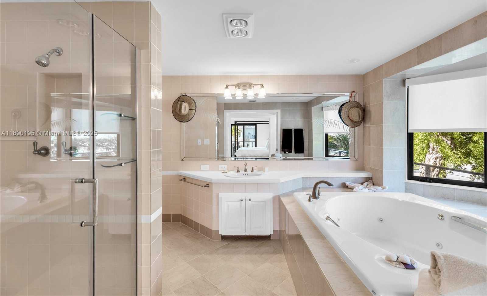 Small Image of 91 IROQUOIS DR, Islamorada Number 37