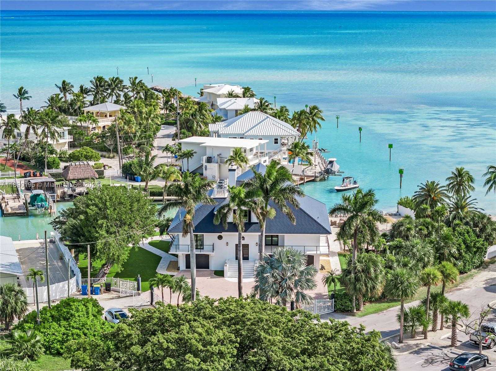 Small Image of 91 IROQUOIS DR, Islamorada Number 52