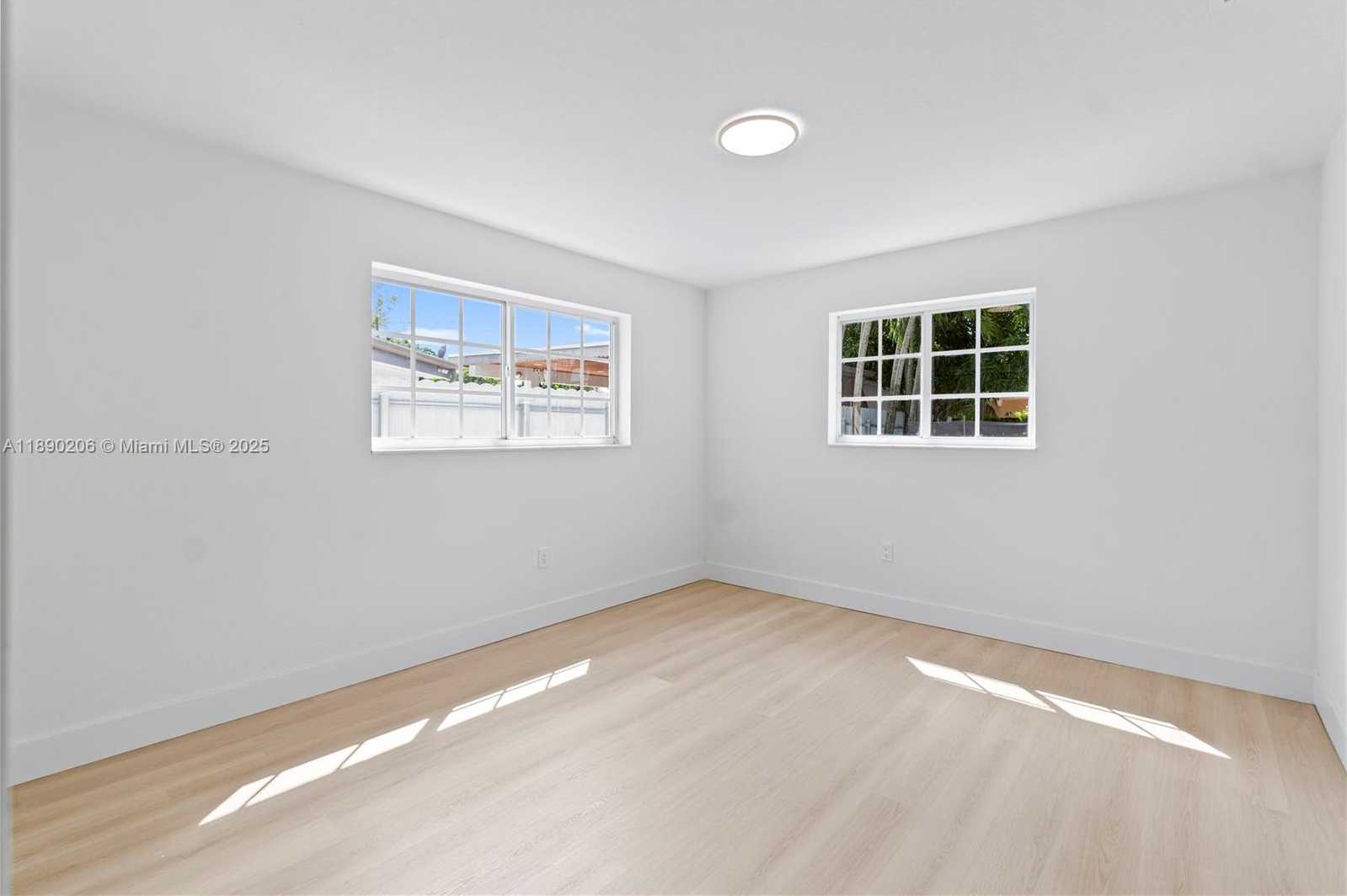 Small Image of 200 EAST 60TH ST, Hialeah Number 20