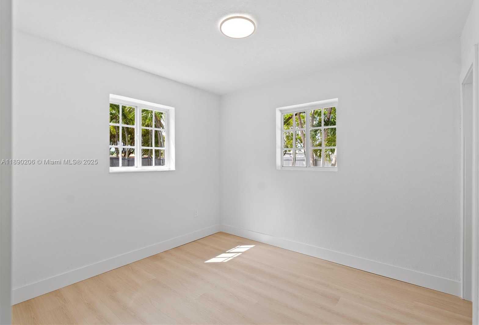 Small Image of 200 EAST 60TH ST, Hialeah Number 22