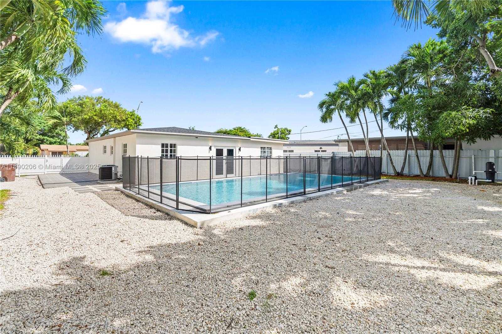 Small Image of 200 EAST 60TH ST, Hialeah Number 29