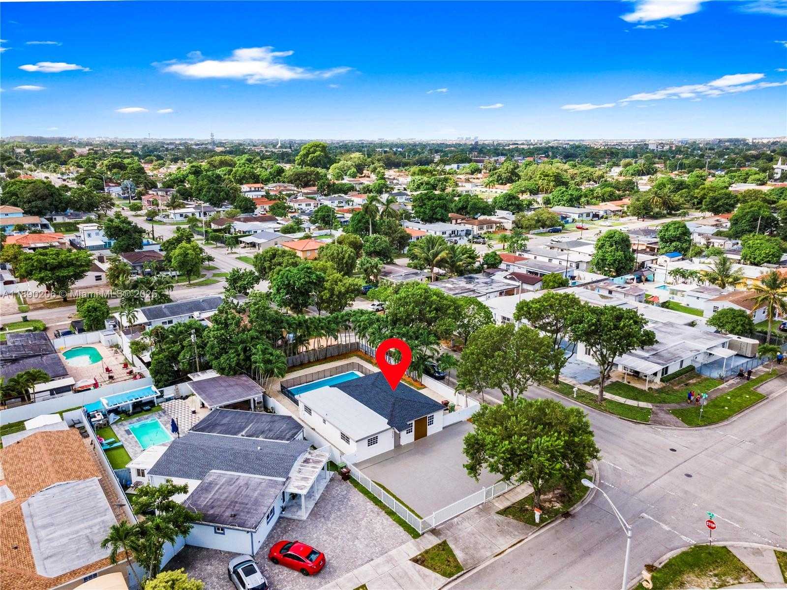 Small Image of 200 EAST 60TH ST, Hialeah Number 7