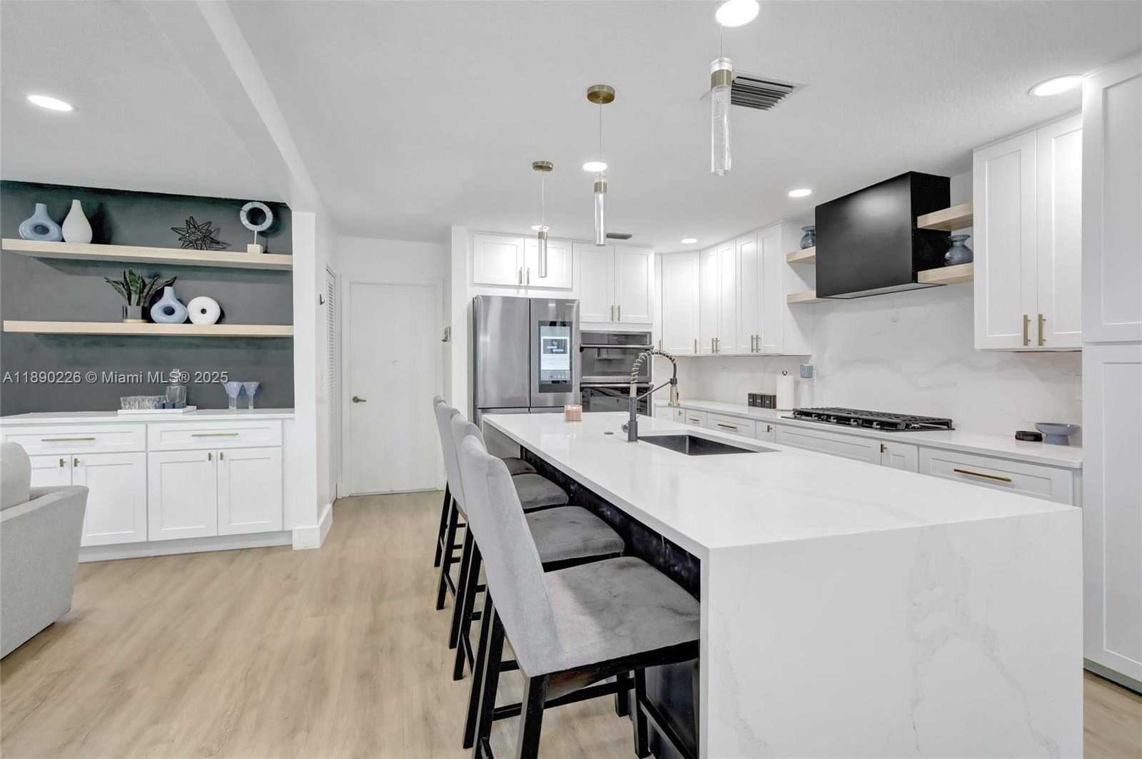 Small Image of 573 NORTH WEST 135TH TER, Plantation Number 11