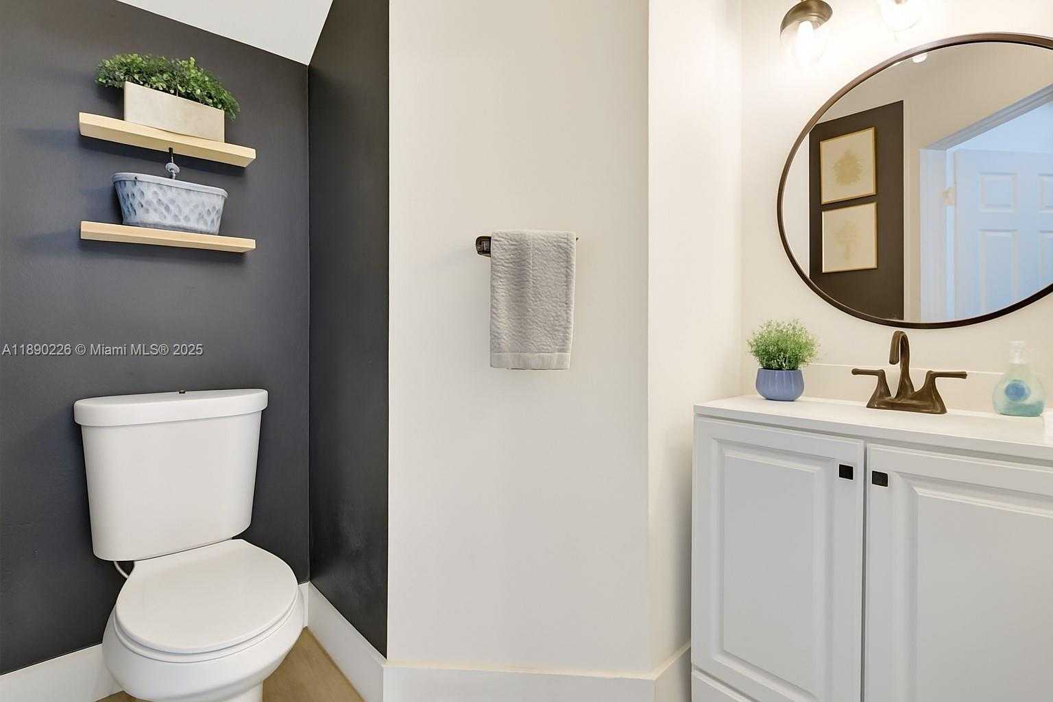 Small Image of 573 NORTH WEST 135TH TER, Plantation Number 18