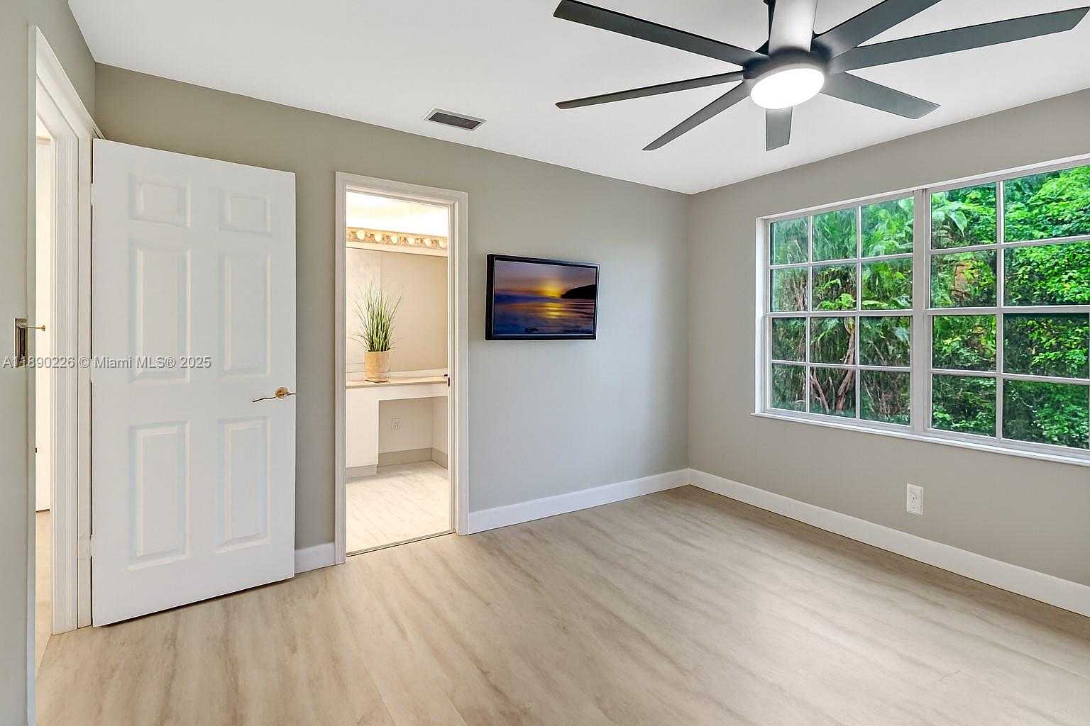 Small Image of 573 NORTH WEST 135TH TER, Plantation Number 22