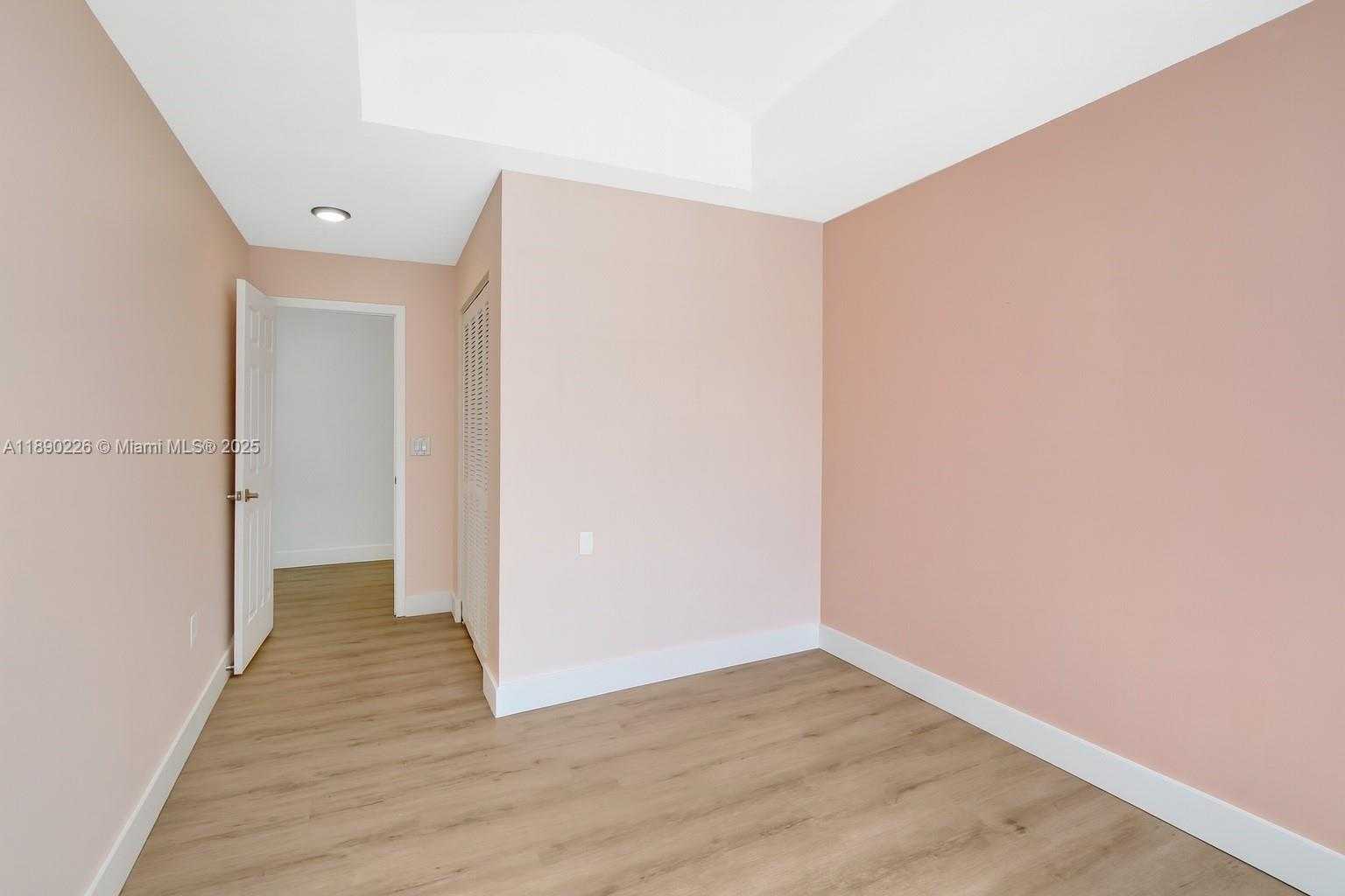 Small Image of 573 NORTH WEST 135TH TER, Plantation Number 30