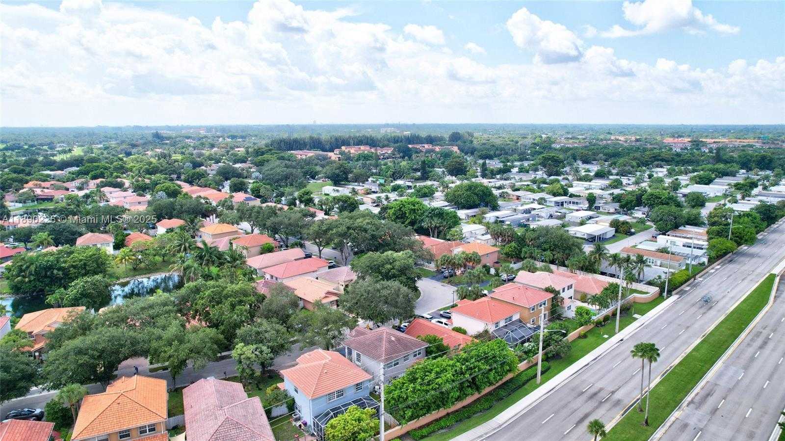 Small Image of 573 NORTH WEST 135TH TER, Plantation Number 46