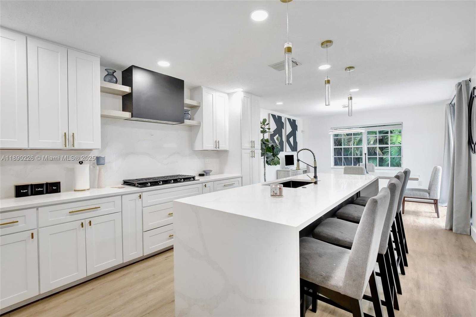 Small Image of 573 NORTH WEST 135TH TER, Plantation Number 8
