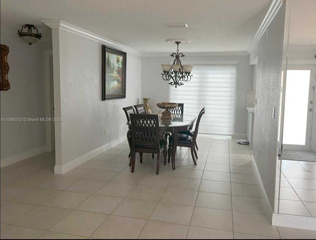 Small Image of 16841 NORTH WEST 80TH CT, Miami Lakes Number 13