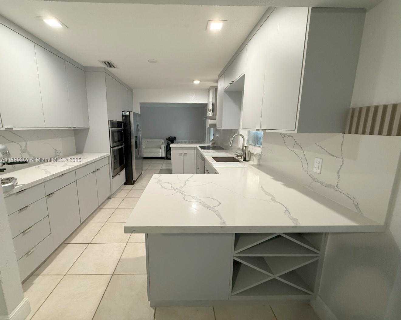 Small Image of 16841 NORTH WEST 80TH CT, Miami Lakes Number 17