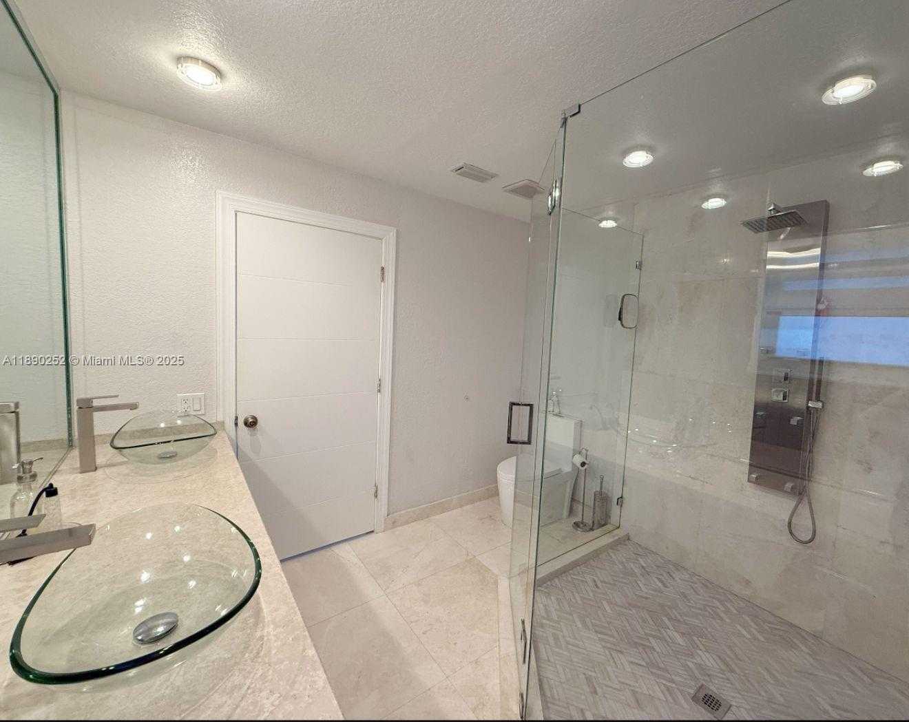 Small Image of 16841 NORTH WEST 80TH CT, Miami Lakes Number 22