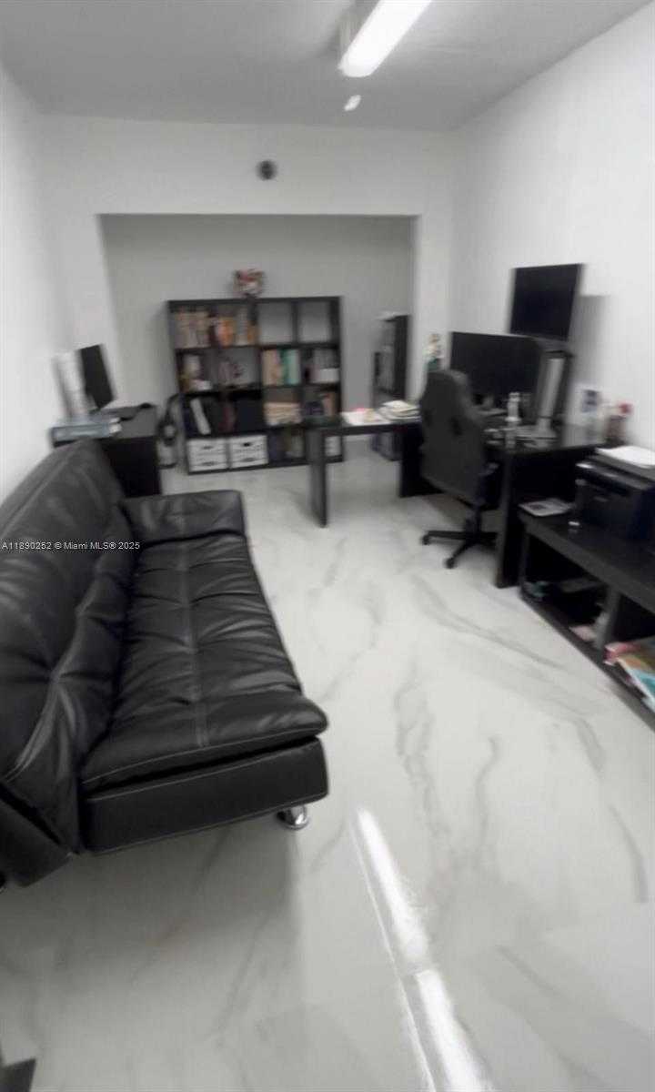 Small Image of 16841 NORTH WEST 80TH CT, Miami Lakes Number 28