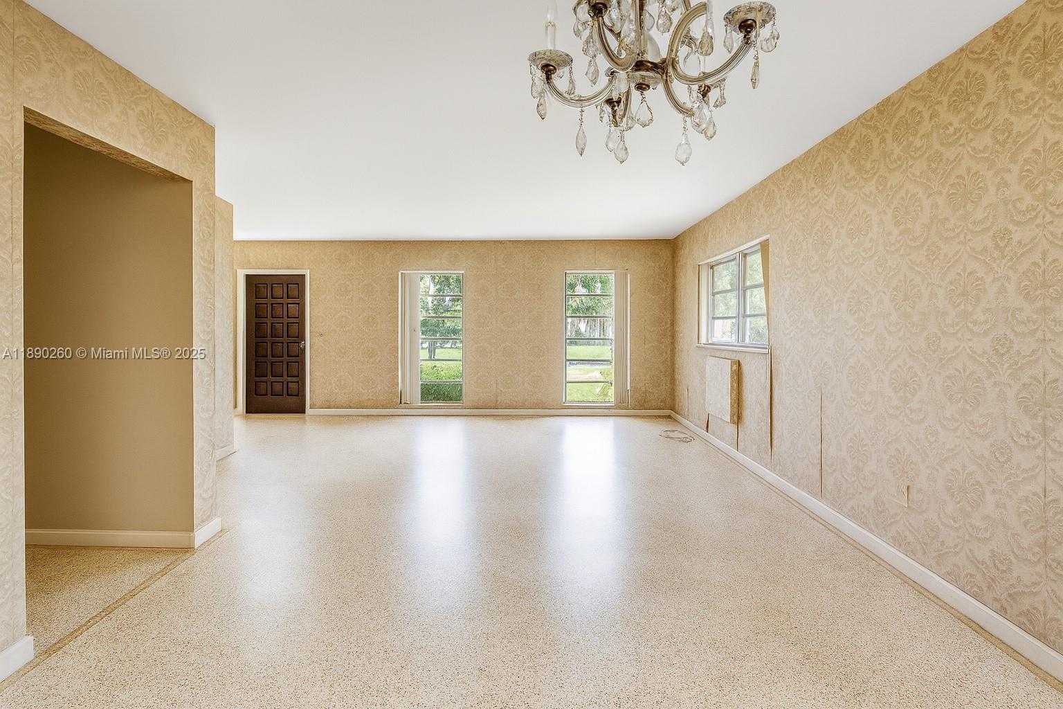 Small Image of 1265 NORTH WEST 187TH ST, Miami Gardens Number 13