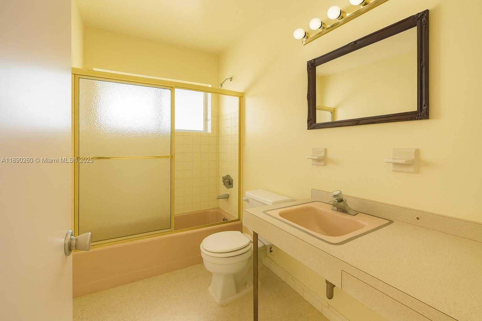 Small Image of 1265 NORTH WEST 187TH ST, Miami Gardens Number 14