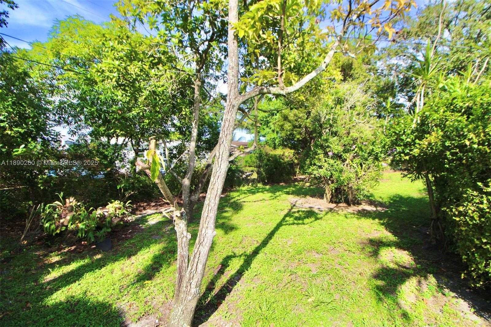 Small Image of 1265 NORTH WEST 187TH ST, Miami Gardens Number 22