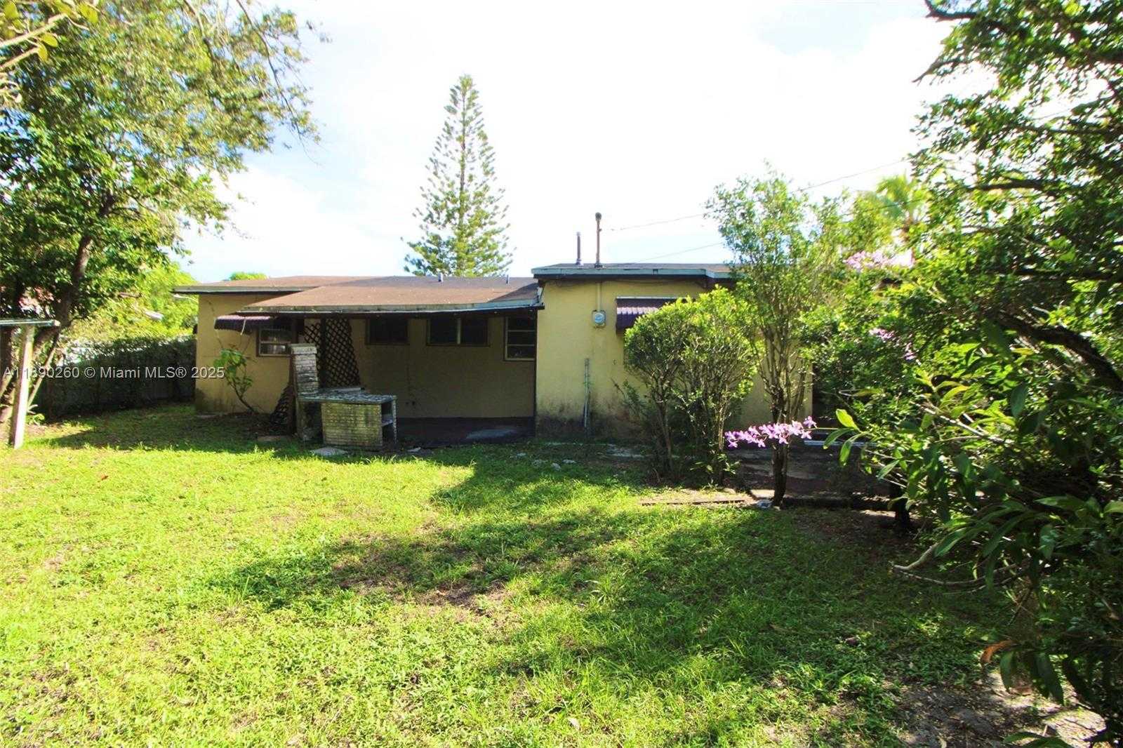 Small Image of 1265 NORTH WEST 187TH ST, Miami Gardens Number 23
