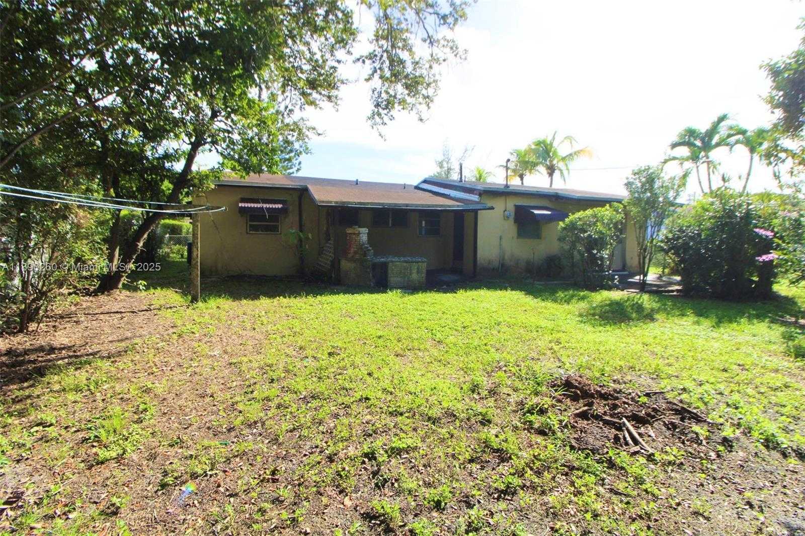 Small Image of 1265 NORTH WEST 187TH ST, Miami Gardens Number 24