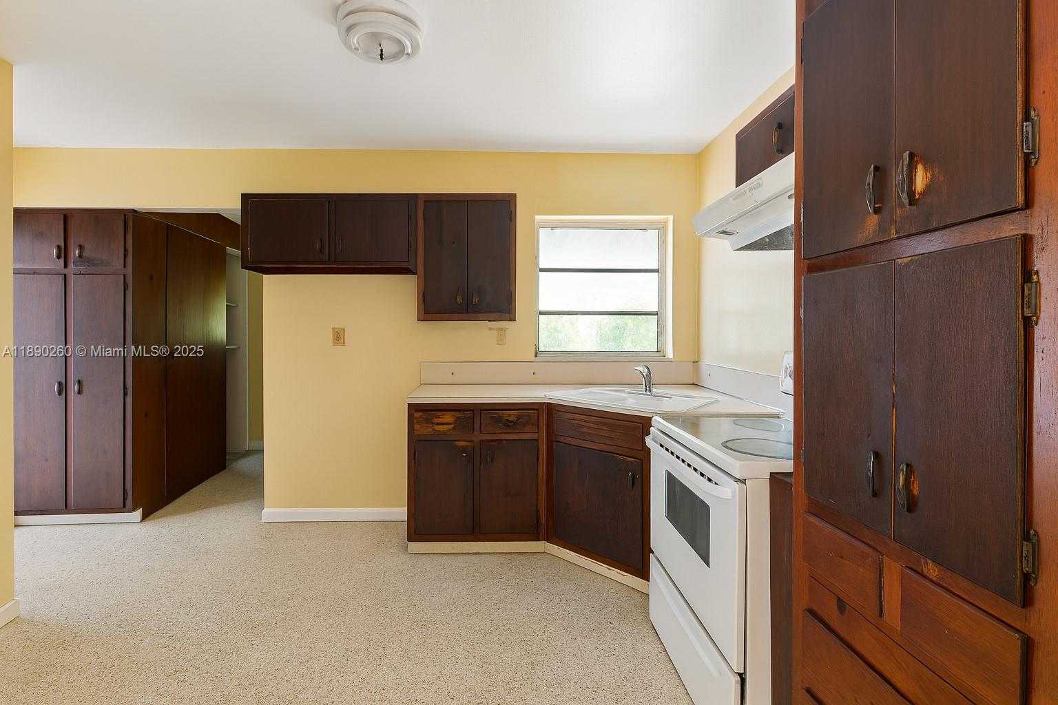 Small Image of 1265 NORTH WEST 187TH ST, Miami Gardens Number 9