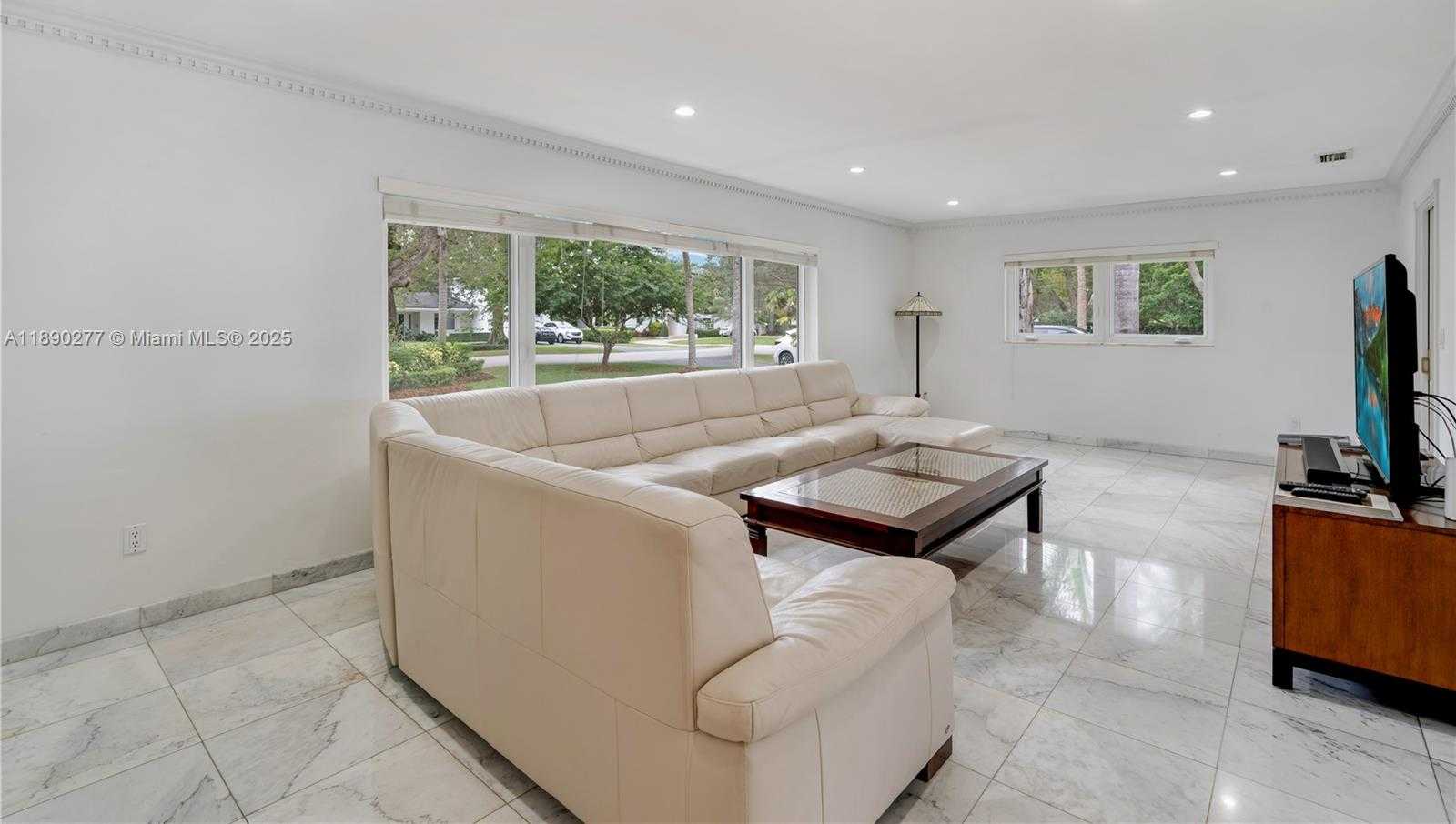 Small Image of 1211 HARDEE RD, Coral Gables Number 13