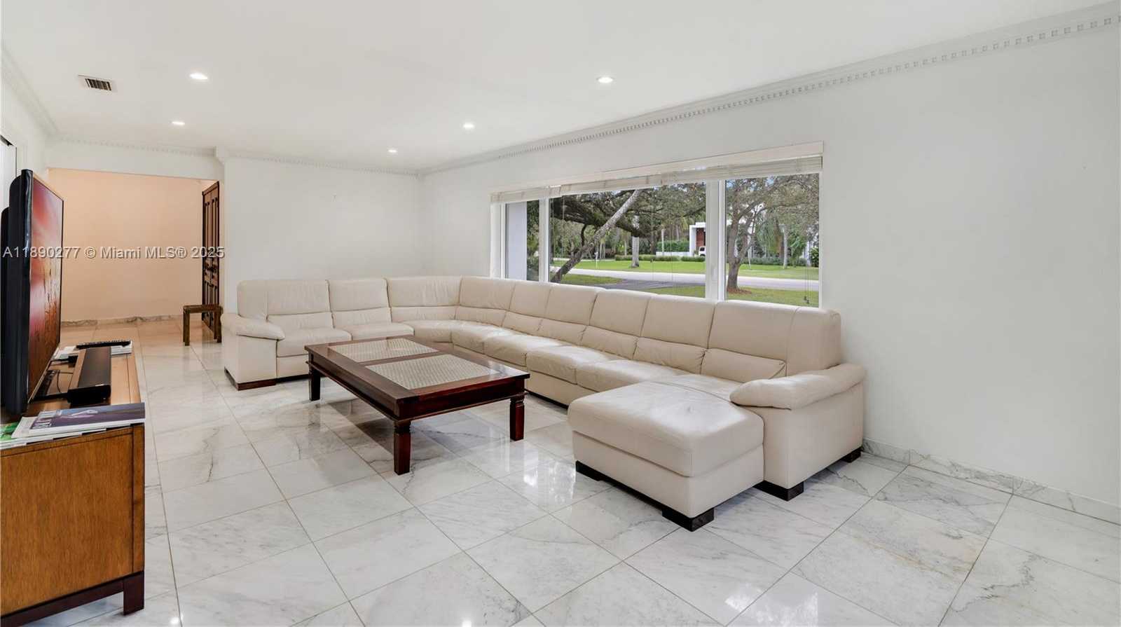 Small Image of 1211 HARDEE RD, Coral Gables Number 15