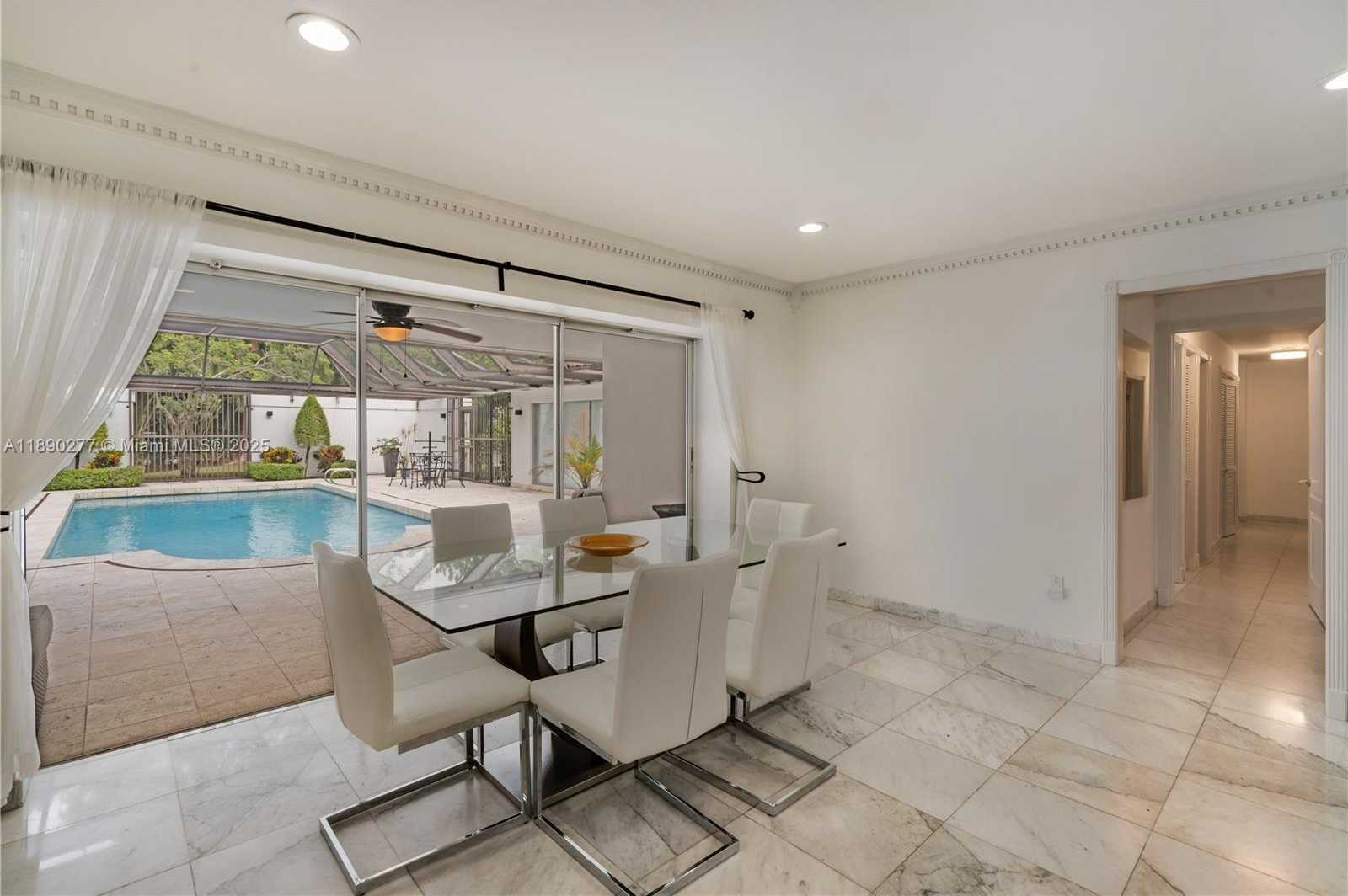 Small Image of 1211 HARDEE RD, Coral Gables Number 17