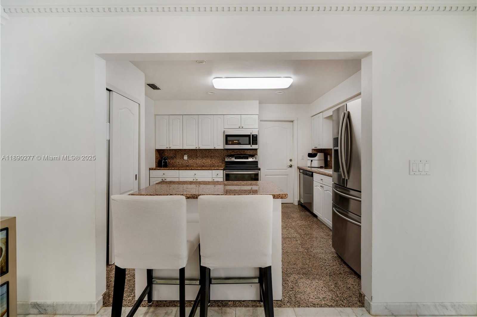 Small Image of 1211 HARDEE RD, Coral Gables Number 21