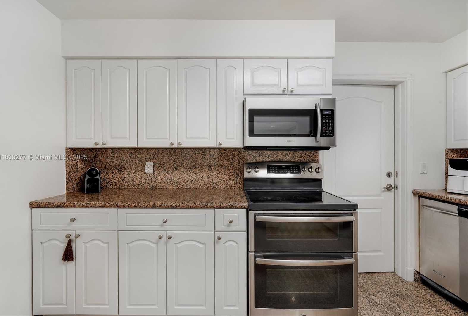 Small Image of 1211 HARDEE RD, Coral Gables Number 22