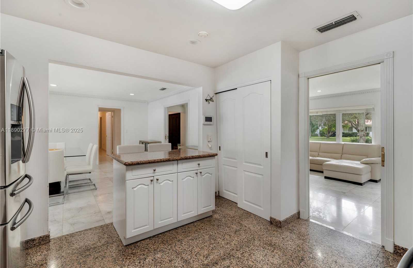 Small Image of 1211 HARDEE RD, Coral Gables Number 24