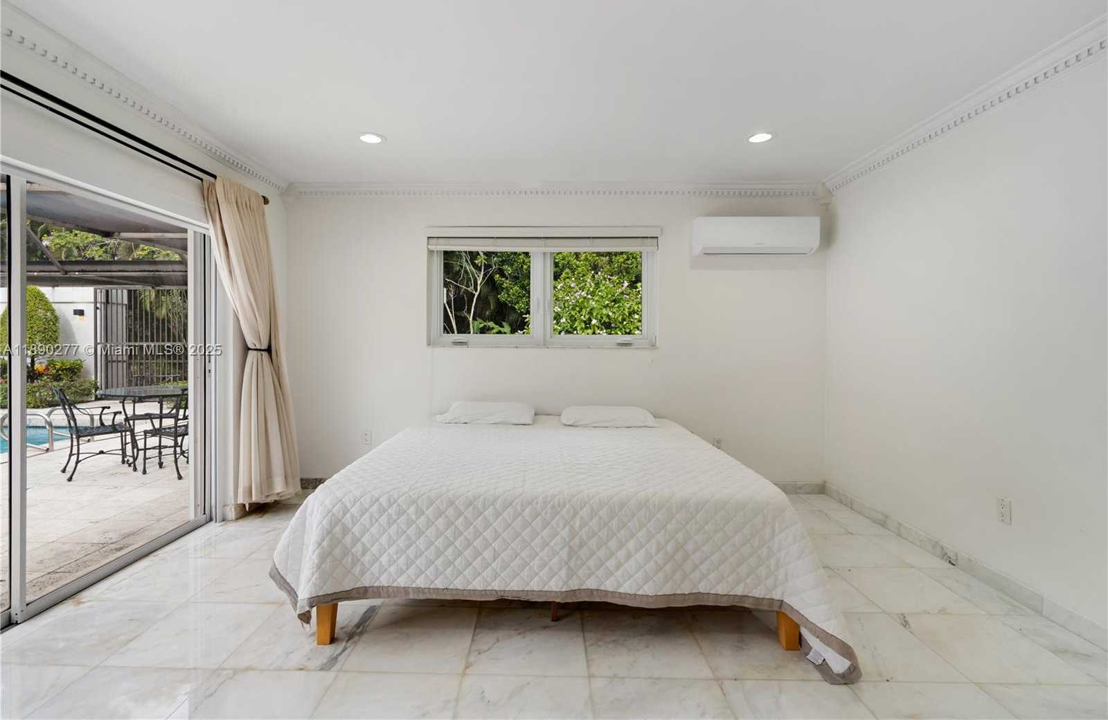 Small Image of 1211 HARDEE RD, Coral Gables Number 28