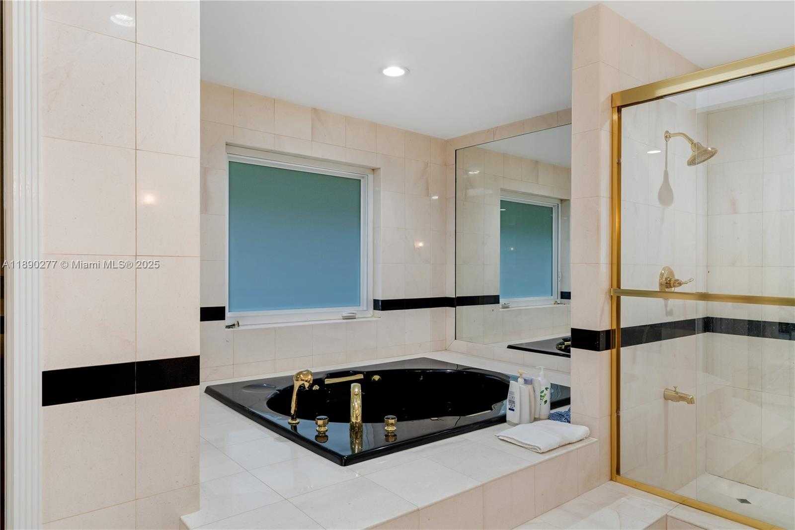 Small Image of 1211 HARDEE RD, Coral Gables Number 33