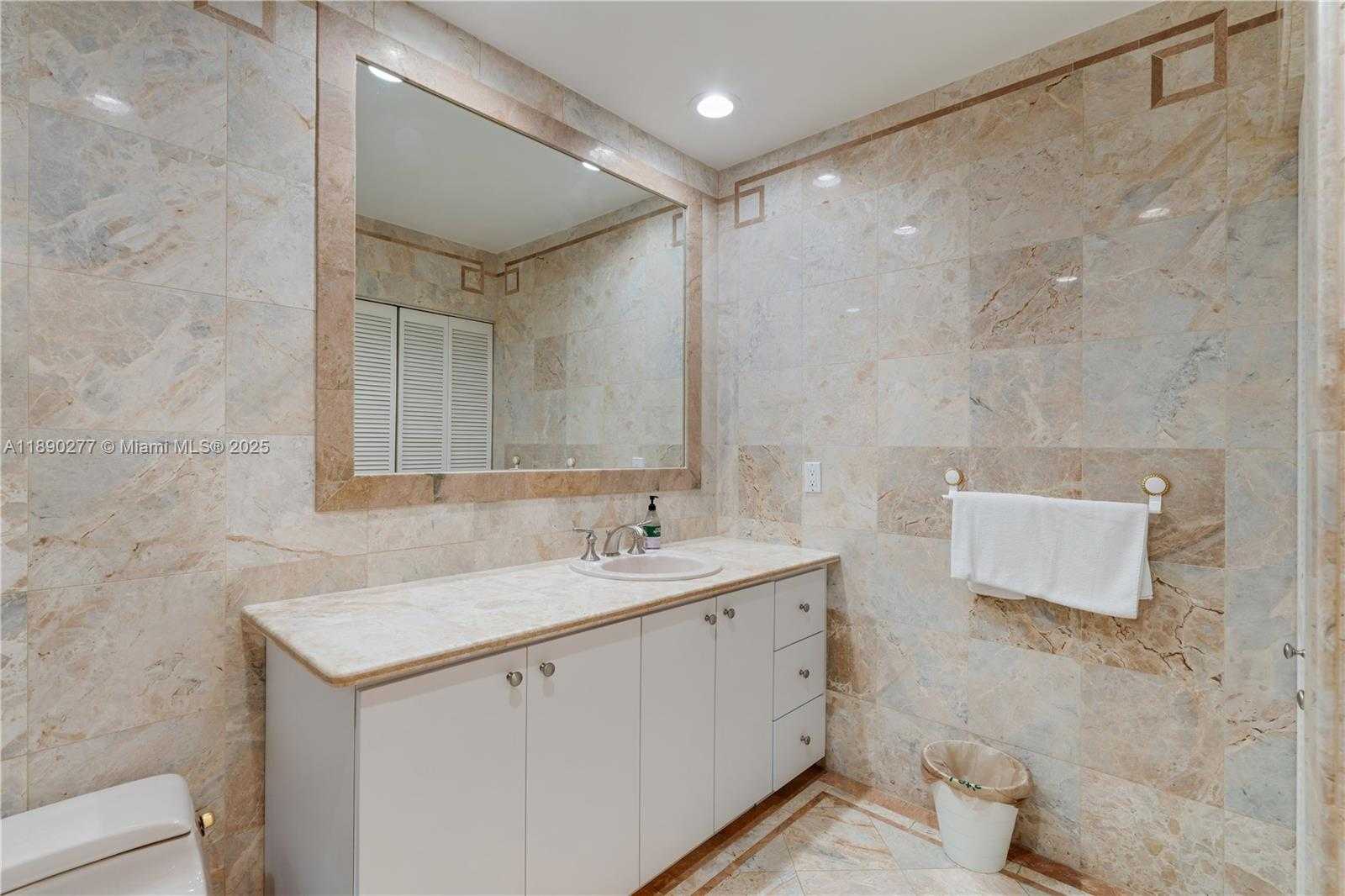 Small Image of 1211 HARDEE RD, Coral Gables Number 38