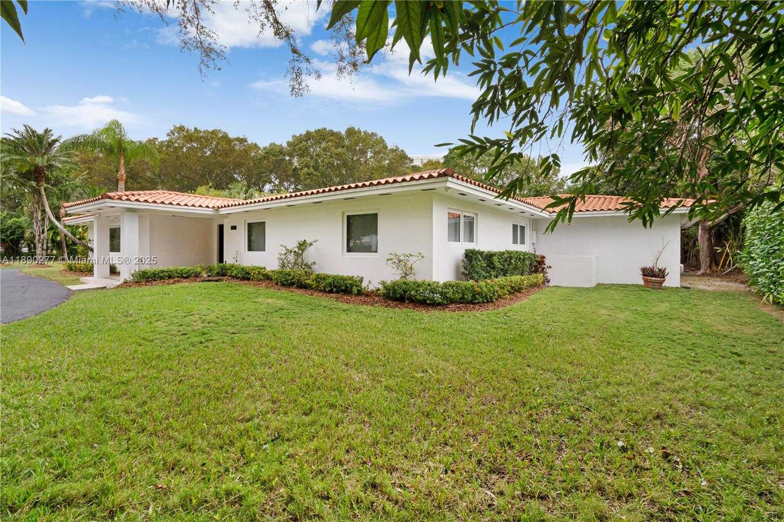 Small Image of 1211 HARDEE RD, Coral Gables Number 4