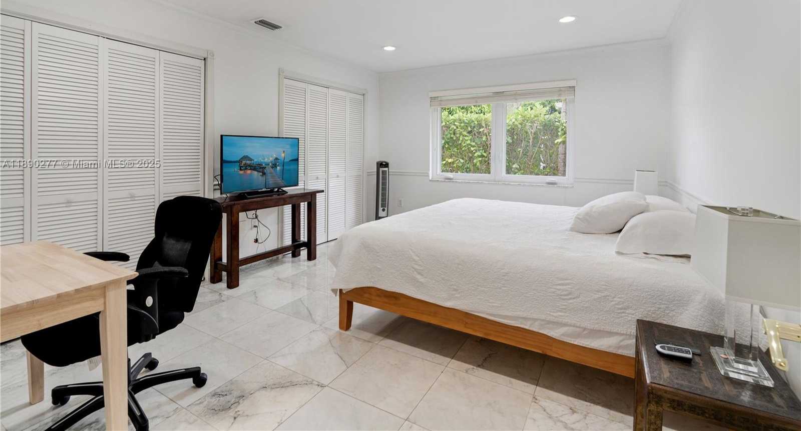 Small Image of 1211 HARDEE RD, Coral Gables Number 53