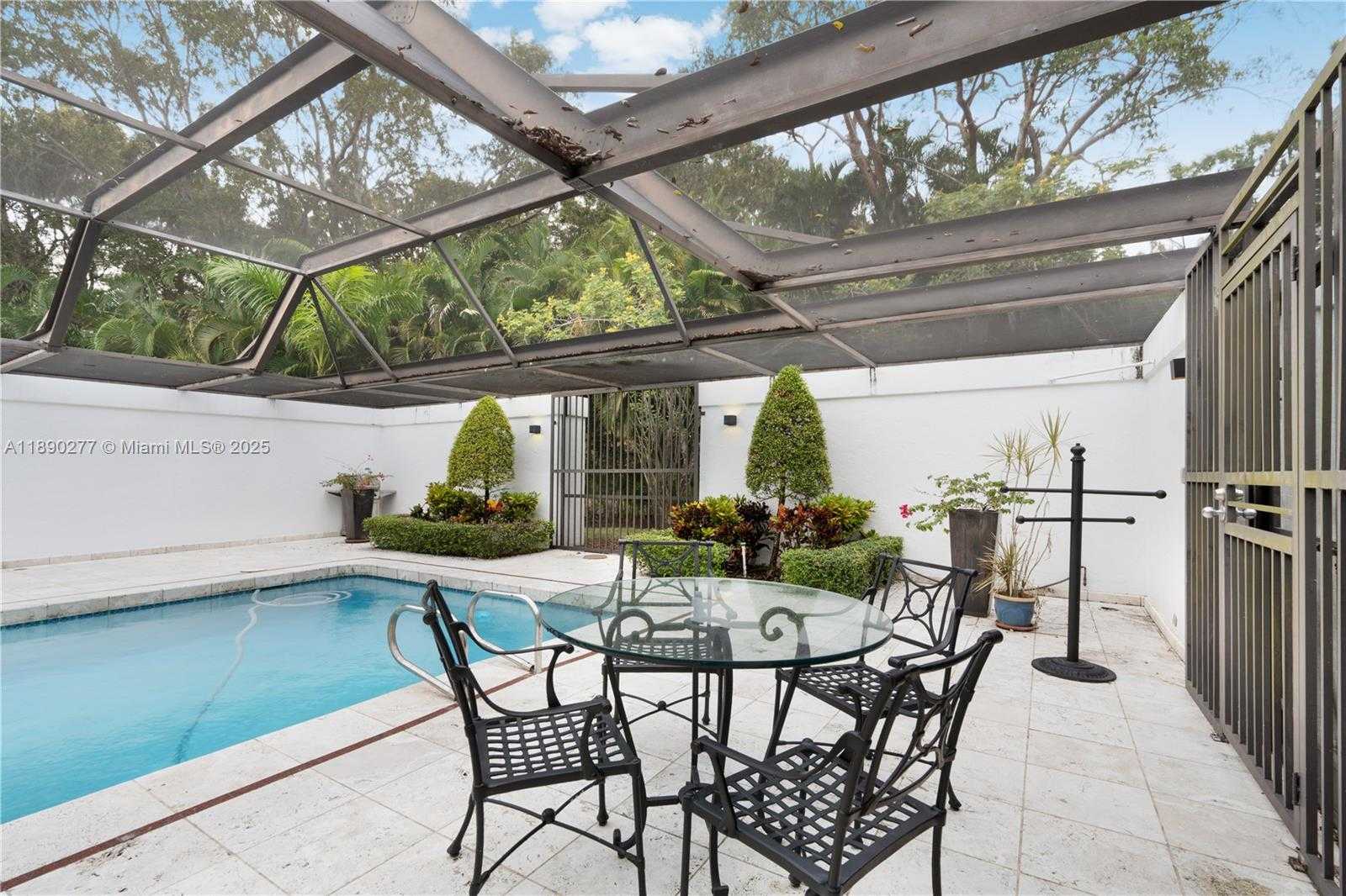 Small Image of 1211 HARDEE RD, Coral Gables Number 57