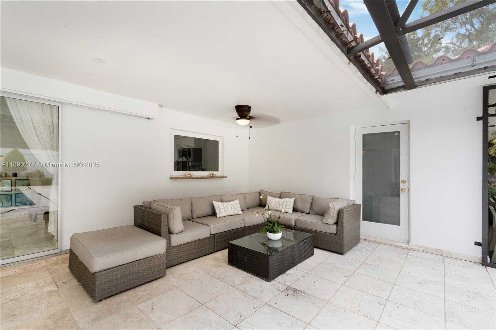 Small Image of 1211 HARDEE RD, Coral Gables Number 58