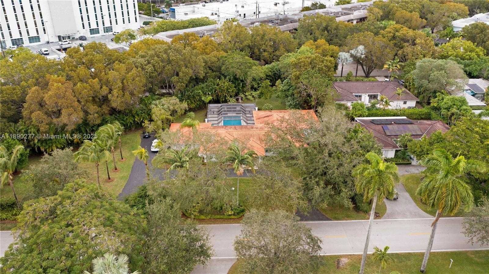 Small Image of 1211 HARDEE RD, Coral Gables Number 59