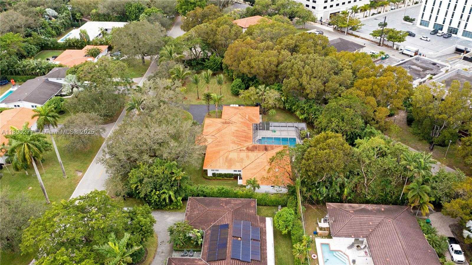 Small Image of 1211 HARDEE RD, Coral Gables Number 63