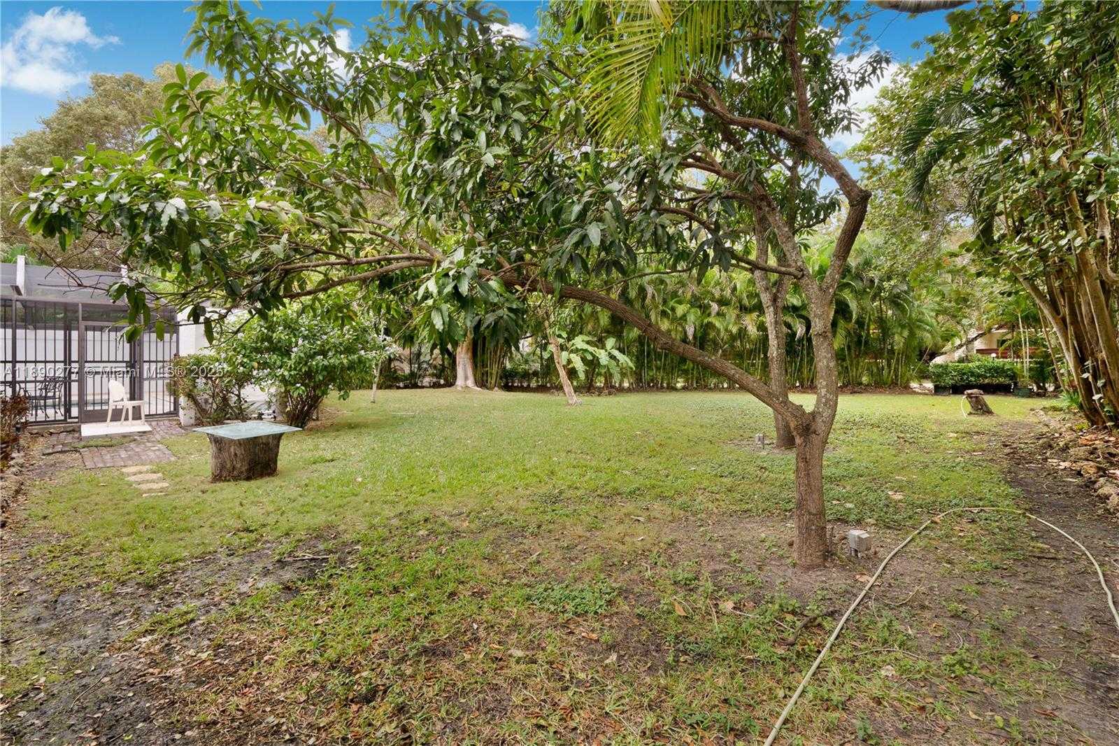Small Image of 1211 HARDEE RD, Coral Gables Number 8