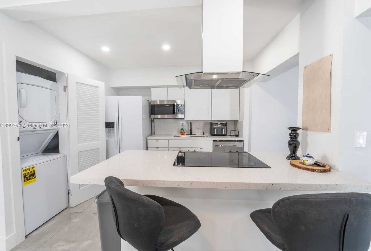 Small Image of 711 85TH ST, Miami Beach Number 12