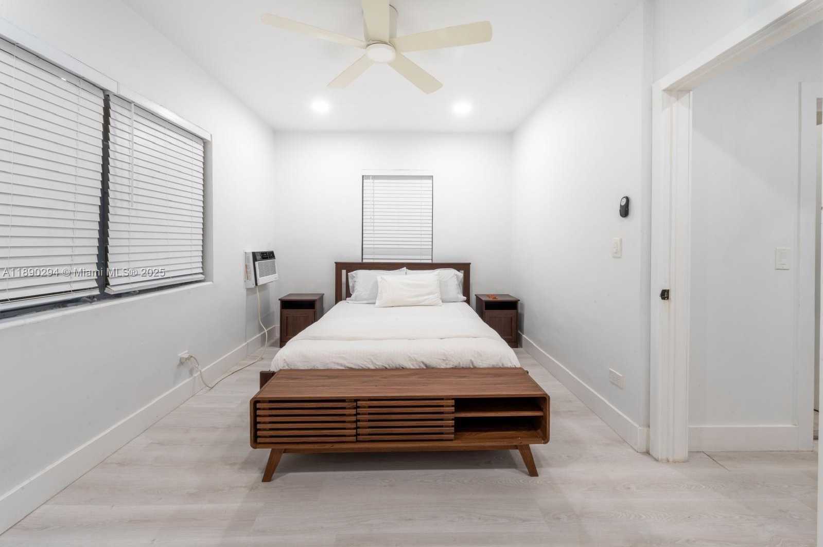 Small Image of 711 85TH ST, Miami Beach Number 2