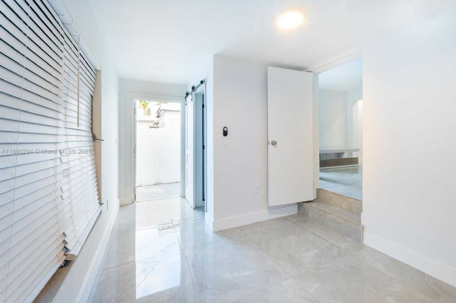 Small Image of 711 85TH ST, Miami Beach Number 8